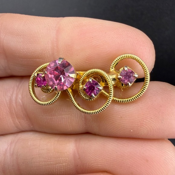Estate Jewelry - Vintage Rhinestone Brooch Gold Tone Pink Dainty Delicate